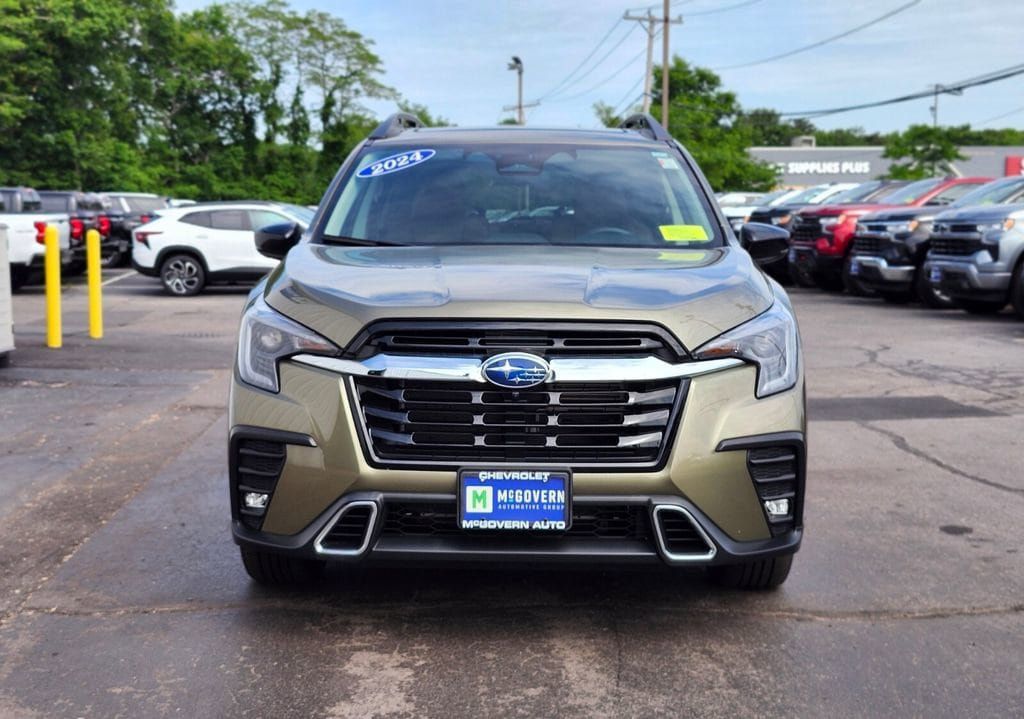 Used 2024 Subaru Ascent Touring AWD/4WD image 8