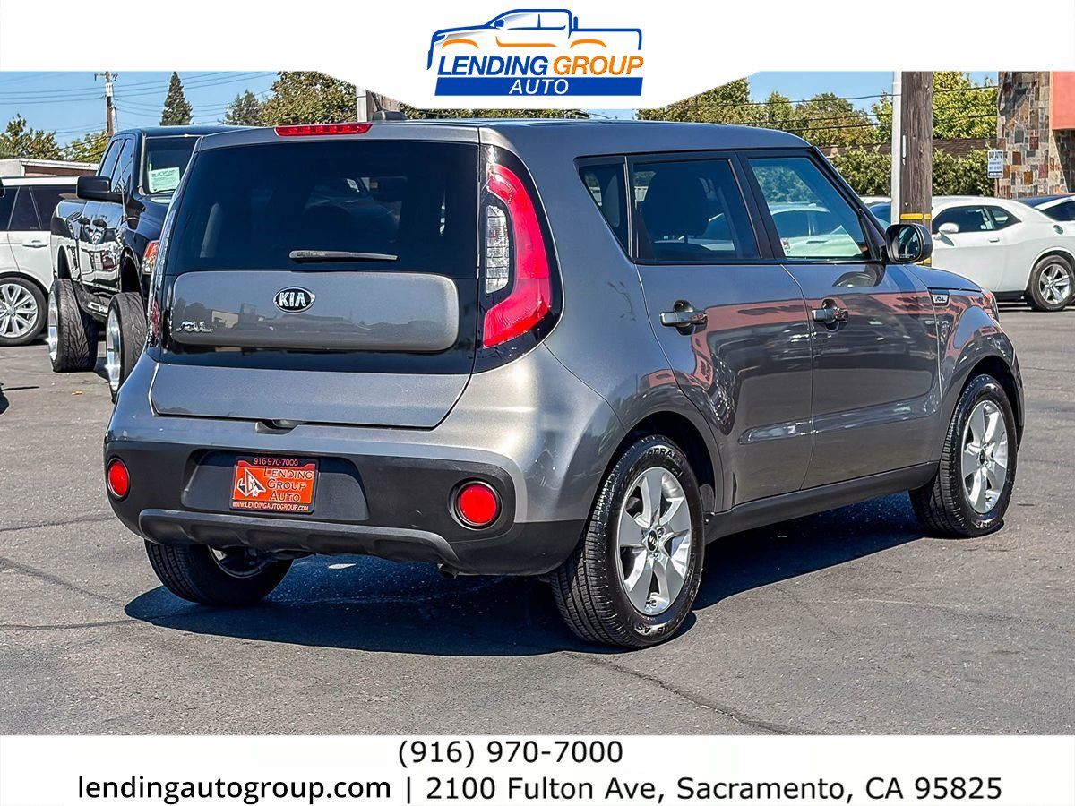 Used 2017 Kia Soul FWD image 4