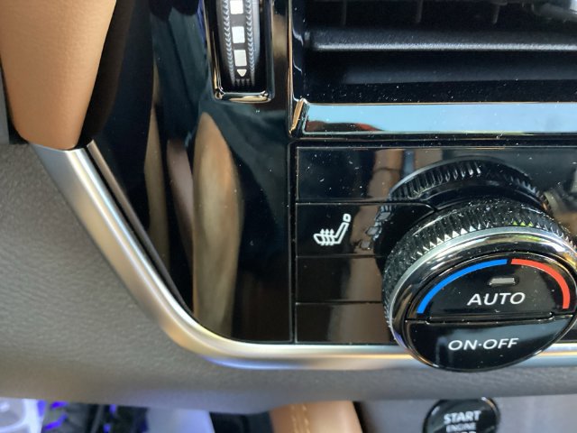 Used 2026 Nissan Rogue Platinum AWD/4WD image 17