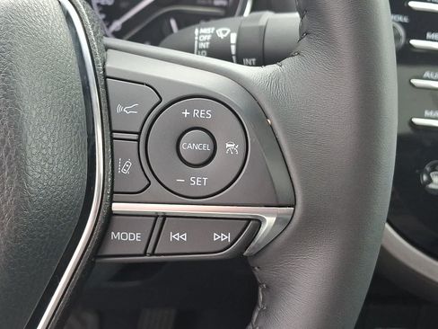 Certified 2020 Toyota Camry XLE w/ Sunroof Package FWD image 26