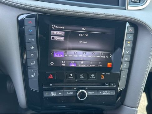 Used 2023 INFINITI QX50 Luxe FWD image 20