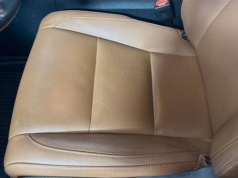 Certified 2019 Toyota Highlander Limited Platinum image 16