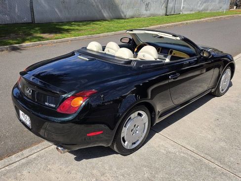 Used 2004 Lexus SC 430 Convertible image 22