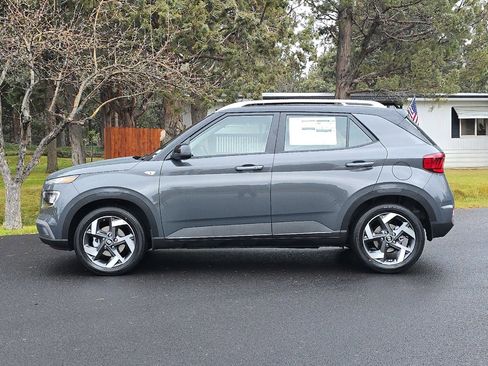 New 2026 Hyundai Venue SEL image 7