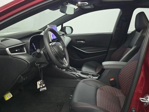 Used 2025 Toyota Corolla XSE FWD image 3