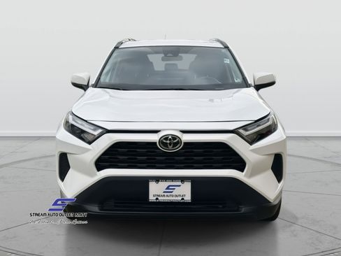 Used 2024 Toyota RAV4 XLE image 2