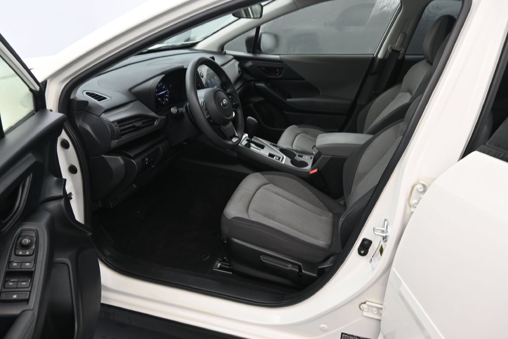 Used 2024 Subaru Crosstrek 2.0i Premium AWD/4WD image 16