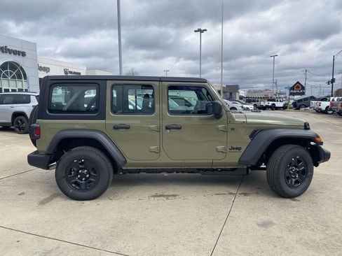 New 2026 Jeep Wrangler Unlimited Sport AWD/4WD image 32