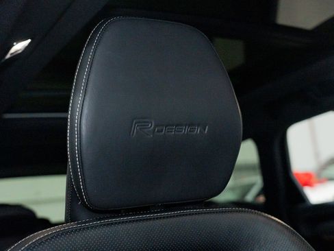 Used 2019 Volvo V90 T5 R-Design w/ Protection Package Premier image 36