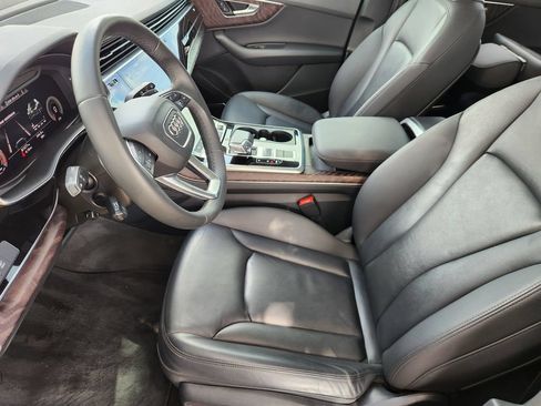 Used 2021 Audi Q7 3.0T Premium Plus w/ Premium Plus Package AWD/4WD image 13