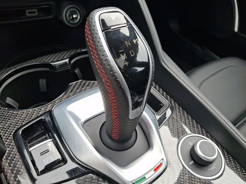 Used 2023 Alfa Romeo Giulia Estrema AWD/4WD image 16