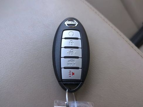 Used 2014 Nissan Altima 2.5 SL w/ Technology Package FWD image 35