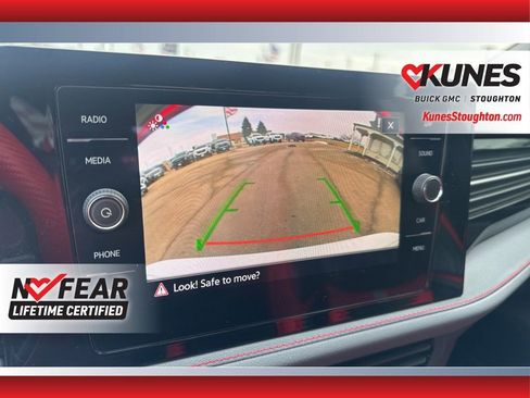 Used 2025 Volkswagen Jetta GLI Autobahn FWD image 32