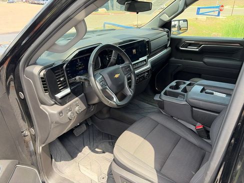 Used 2026 Chevrolet Silverado 1500 LT w/ Texas Edition Plus AWD/4WD image 9