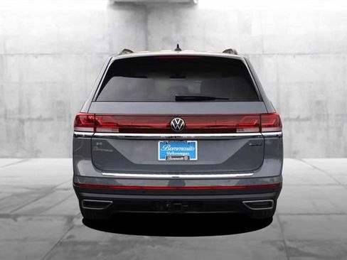 New 2026 Volkswagen Atlas SE image 6