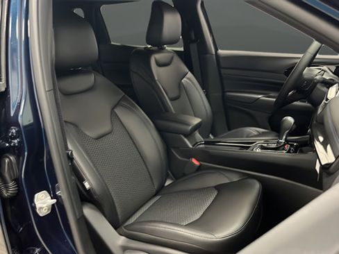 New 2026 Jeep Compass Latitude AWD/4WD image 22