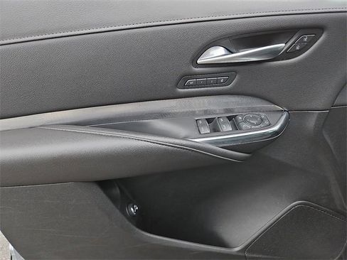 Used 2024 Cadillac XT4 Premium Luxury image 14