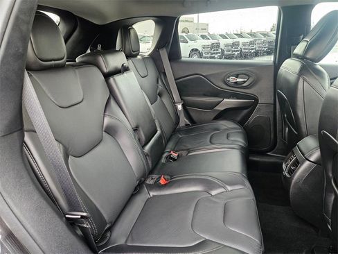 Certified 2021 Jeep Cherokee Latitude Lux w/ Trailer Tow Group image 36