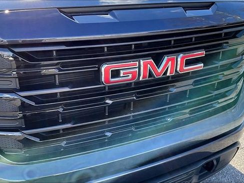 Used 2023 GMC Sierra 1500 Elevation image 28