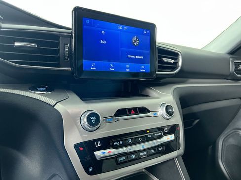 Used 2021 Ford Explorer XLT w/ Equipment Group 202A image 25