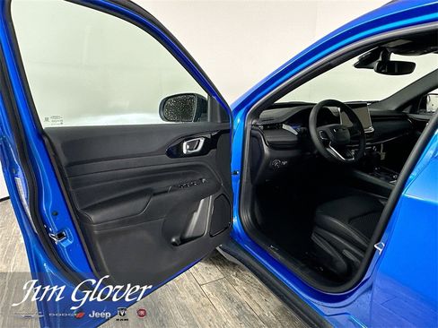 New 2026 Jeep Compass Latitude image 20