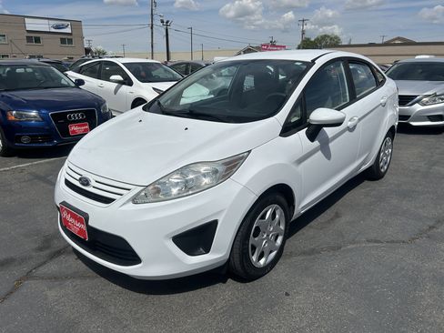 Used 2012 Ford Fiesta S FWD image 3