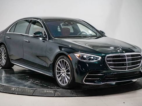 Used 2025 Mercedes-Benz S 580 4MATIC Sedan image 5