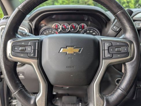 Used 2021 Chevrolet Silverado 1500 LT AWD/4WD image 24
