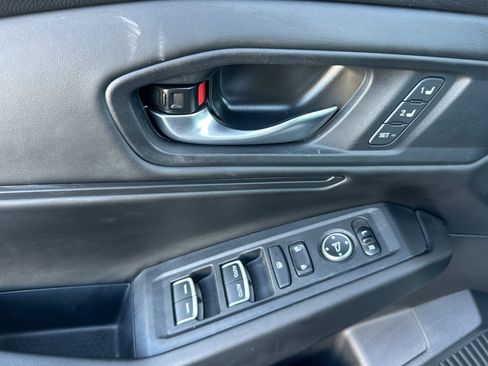 Used 2025 Honda Accord EX-L image 10