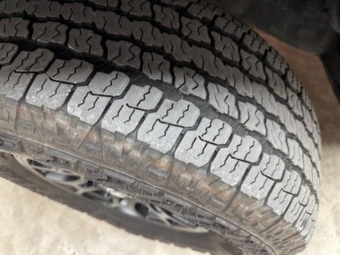 Used 2021 Toyota Tacoma TRD Off-Road image 29