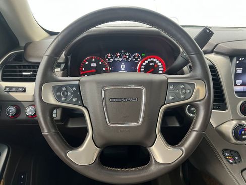 Used 2015 GMC Yukon XL Denali w/ Premium Package image 15