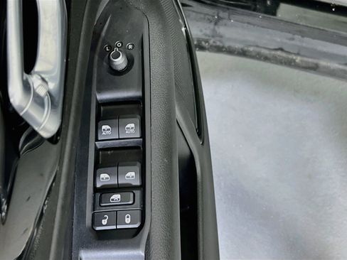 Used 2022 Jeep Compass Trailhawk AWD/4WD image 17