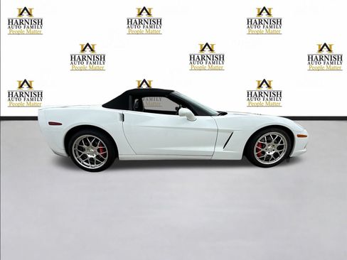 Used 2005 Chevrolet Corvette Convertible w/ Preferred Equipment Group RWD image 7