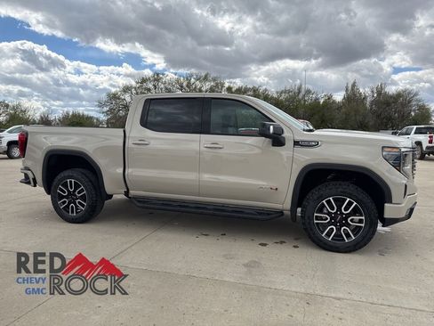 New 2026 GMC Sierra 1500 AT4 w/ AT4 Premium Package AWD/4WD image 4