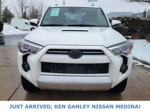 Used 2023 Toyota 4Runner TRD Off-Road Premium image 8