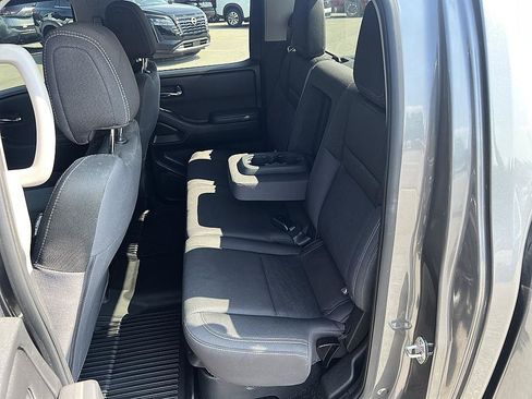 Certified 2023 Nissan Frontier SV AWD/4WD image 14