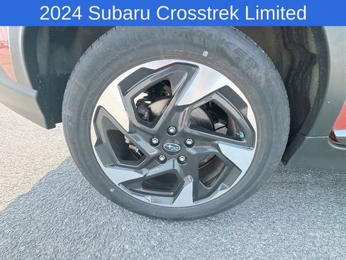 Used 2024 Subaru Crosstrek 2.5i Limited AWD/4WD image 18