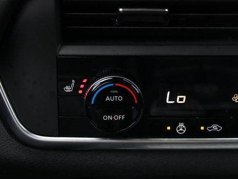 Certified 2023 Nissan Rogue SV w/ SV Premium B Package AWD/4WD image 23
