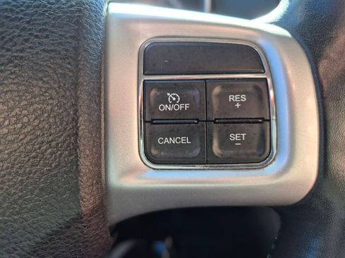 Used 2016 Dodge Journey SE w/ Flexible Seating Group image 14
