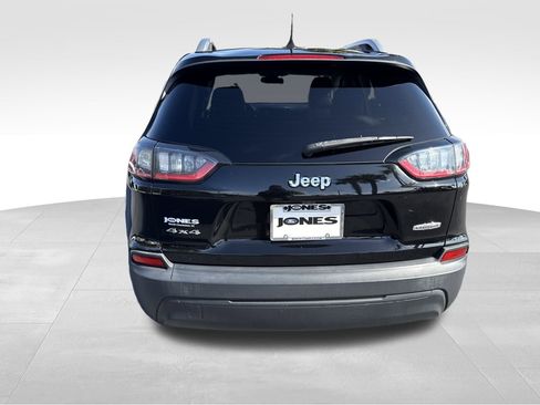 Used 2019 Jeep Cherokee Latitude Plus w/ Cold Weather Group image 7