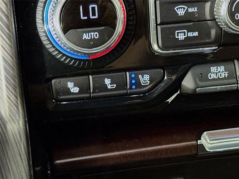 Used 2023 GMC Yukon XL Denali Ultimate w/ LPO, Floor Liner Package AWD/4WD image 23