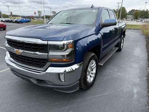 Used 2017 Chevrolet Silverado 1500 LT w/ All Star Edition image 6