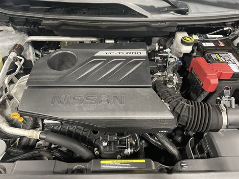 Used 2022 Nissan Rogue SL w/ SL Premium Package image 17