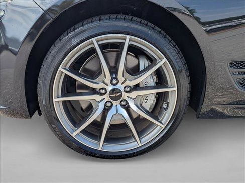 Used 2025 Genesis G70 2.5T AWD/4WD image 9