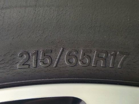 Used 2022 Volkswagen Tiguan S FWD image 28