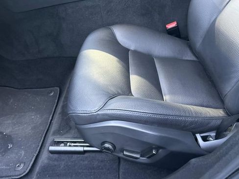 Used 2024 Volvo XC60 B5 Plus w/ Protection Package Premier image 23