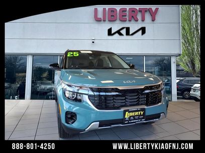 Certified 2025 Kia Seltos S