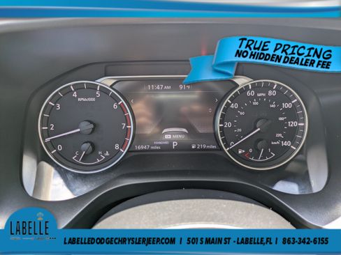 Used 2023 Nissan Rogue SV FWD image 24