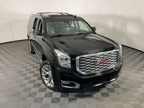 Used 2020 GMC Yukon XL Denali w/ Denali Premium Package AWD/4WD image 44