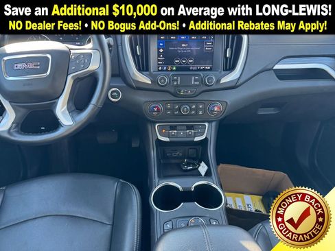 Used 2024 GMC Terrain SLT image 20